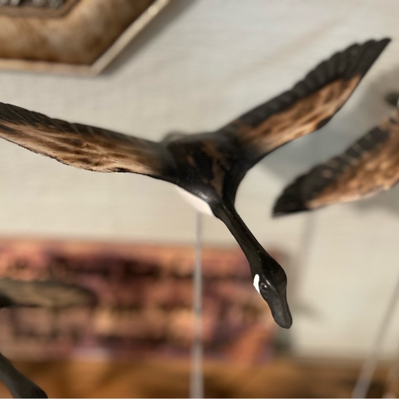 This 30”L x 9.5”W x 14” H 5 geese in flight wood sculpture is one of a kind! - Picture 12 of 17